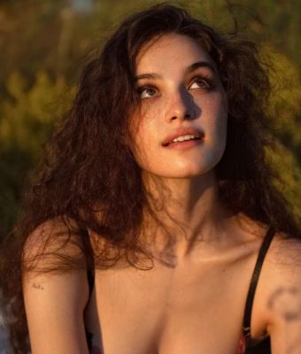 Эмилия и Элина, фото с сайта SexoMytishchi.com